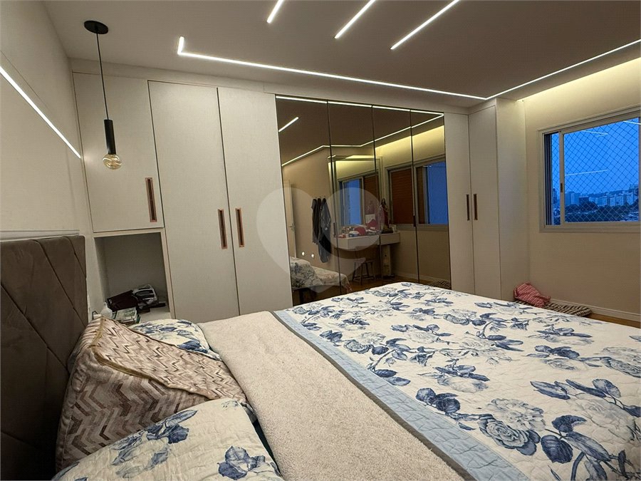 Apartamento à venda com 3 quartos, sendo 1 suíte, em Alto da Boa Vista, São Paulo, SP