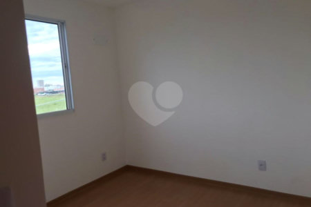 Apartamento no condomínio Monte Berlim