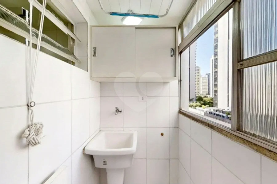 Apartamento para venda em Itaim Bibi com 3 quartos, sendo 1 suíte, 78m²