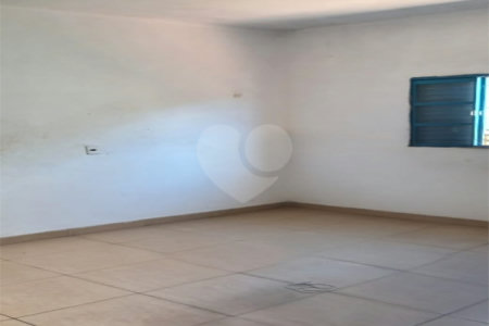 Casa 3 quartos Aracy 1