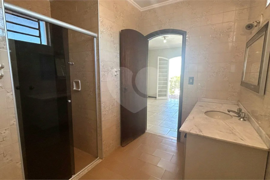 Venda Casa com 4 Dormitórios no Parque Santa Cecília