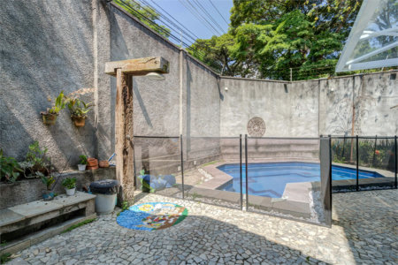Casa à venda com 3 suítes no condomínio Villa Splendore, São Paulo - SP