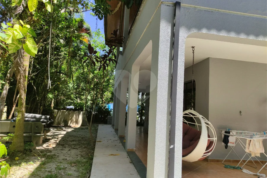 Casa à venda com 6 quartos, sendo 3 suítes, em Costa do Sol, Bertioga, SP