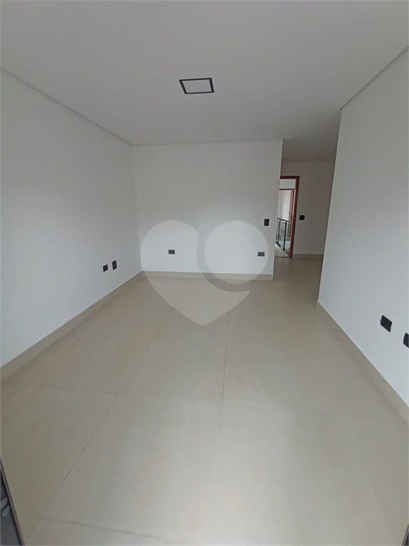 Casa com 155m² , 3 dormitórios , sendo 1 suíte , 4 vagas , à venda no Parque das Nações em Santo André.