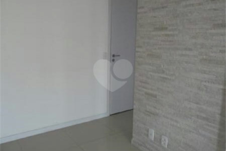 Lindo apartamento residencial mobiliado localizado na Vila Gumercindo.