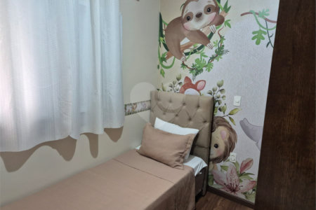Casa com 2 Dormitórios á venda, em São Carlos.