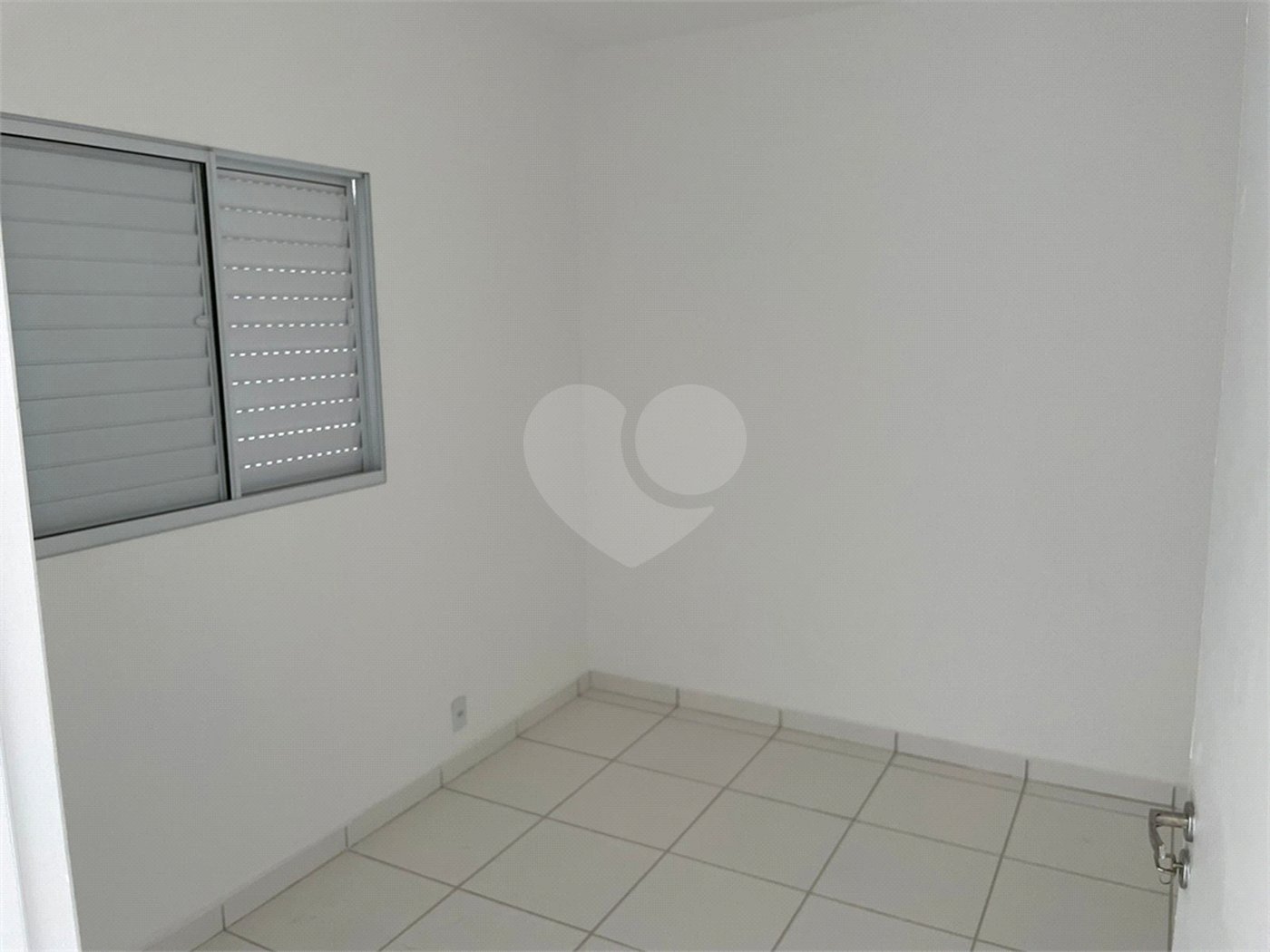 Apartamento à venda no Residencial Vila das Orquídeas, no Jockey Clube!