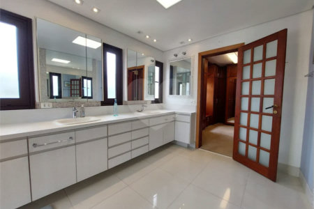 Elegância e conforto na melhor localização da City América!