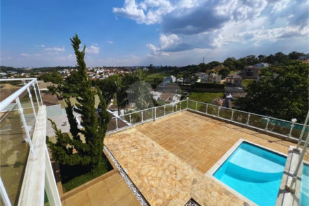 Apresento essa belíssima casa no Condomínio Delle Stelle - Louveira SP