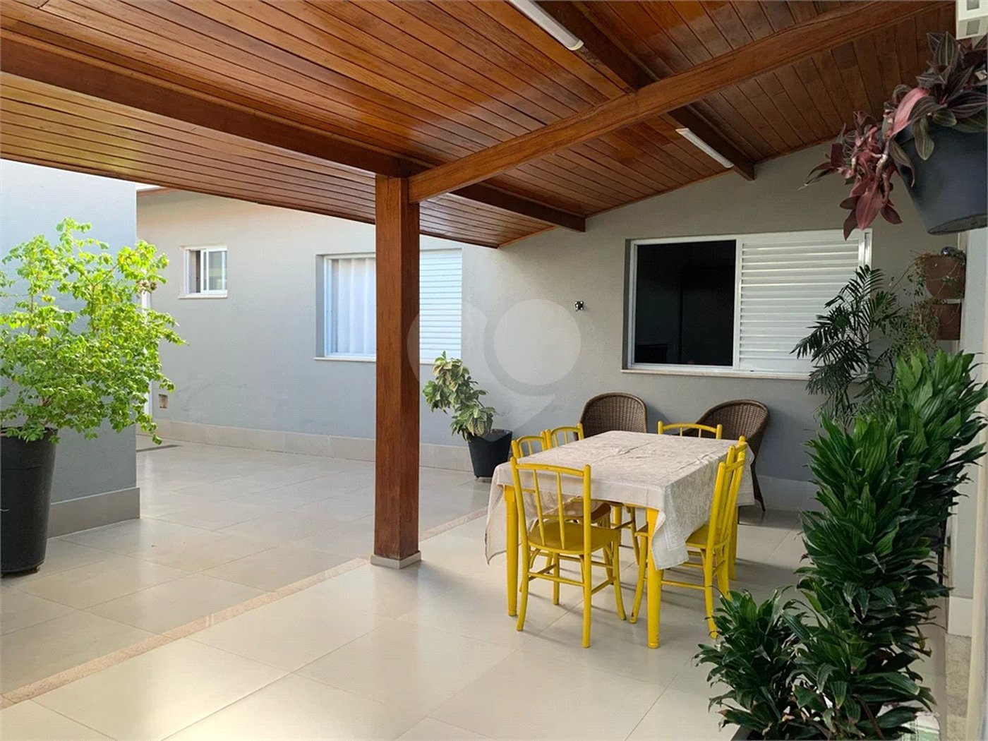Linda Casa à Venda no Bairro Santa Rosa, na cidade de Piracicaba-SP.