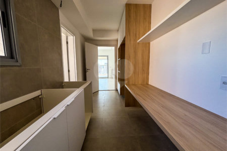 Apartamento à venda com 3 quartos, sendo 1 suíte,  em Jardim Marajoara, São Paulo, SP