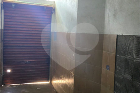 Oportunidade no Centro de Atibaia/SP. SALÃO COMERCIAL 42 M².