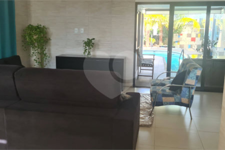 Casa térrea no Condomínio Jardim Botânico , localizado na cidade Bady Bassit/SP .