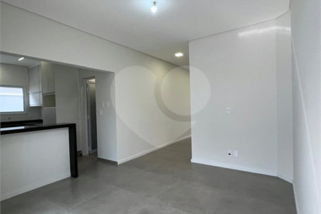 Casa à Venda no Condomínio Parque Faber IV