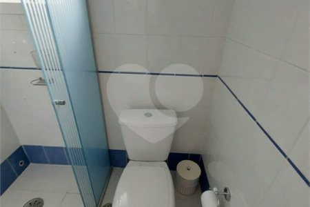Sobrado á venda com 102m²- Vila Bertioga.