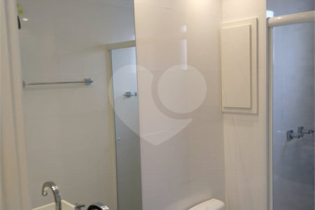 Apartamento 3 suítes, varanda gourmet, 3 vagas em Condomínio Clube na Mooca
