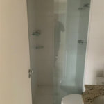 Apartamento com 2 quartos, 1 suíte e sala ampliada com varanda, 2 vagas em frente a Chácara do Joquei