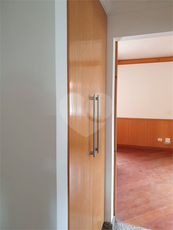 Casa à venda com 2 quartos, sendo 1 suíte, no condomínio Flamboyant, São Paulo - SP