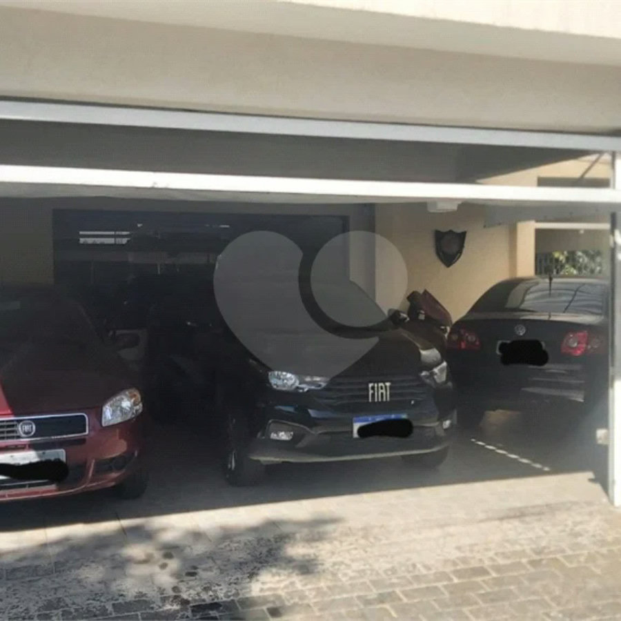 Sobrado com 224m² , 3 dormitórios , sendo 2 suítes , 3 vagas de garagem , 7 banheiros , à venda na Vila Scarpelli em Santo André.
