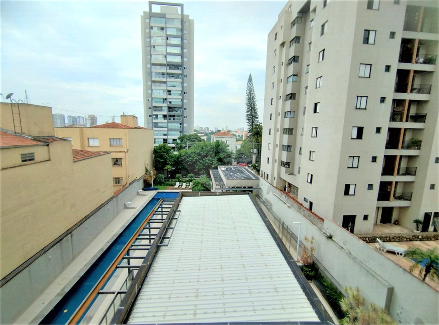 Apartamento de 1 quarto - Vila Mariana - Varanda, - 1 vaga - Lazer e serviços no condomínio.