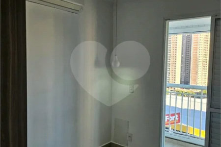 Apartamento de 82,6 m² no Baeta Neves, com 3 dormitórios, 1 suíte, 2 vagas, varanda gourmet com churrasqueira, planejados, ar-condicionado e lazer completo.