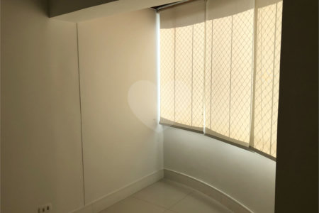 Lindo Apartamento com Varanda integrada