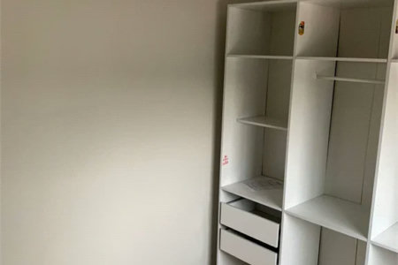 Apartamento com 2 quartos, 1 suíte e sala ampliada com varanda, 2 vagas em frente a Chácara do Joquei