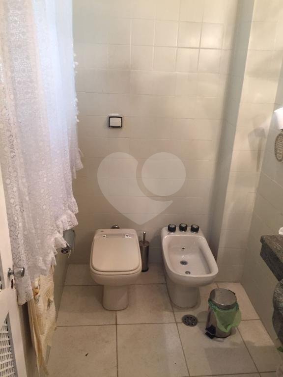 sobrado a venda 270m², 4 quartos e 5 vagas