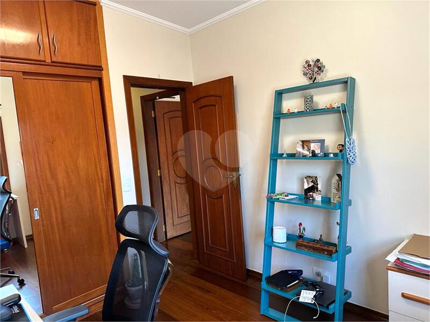 Sobrado com 5 dorm. sendo 2 suites