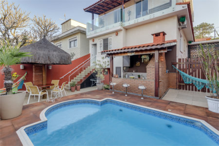 Casa à venda ou para alugar com 4 quartos, sendo 2 suítes, em Jardim Prudência, São Paulo, SP