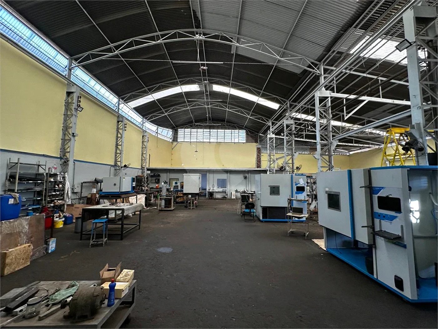 Barracão Comercial à Venda em Piracicaba/SP.