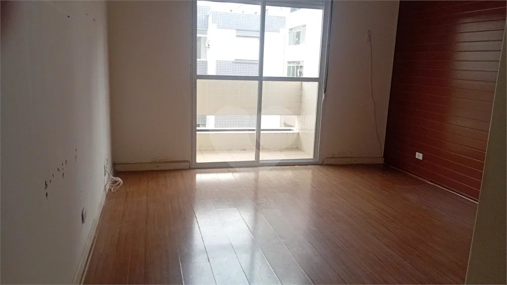 Apartamento à venda no Boqueirão, 3 quartos (2 suítes), garagem
