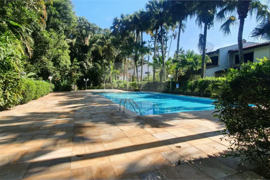 Villagio à venda com 3 quartos, sendo 1 suíte,  em Riviera de São Lourenço, Bertioga, SP