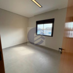 Sobrado à venda com 6 quartos em Vila Universitária, São Paulo - SP