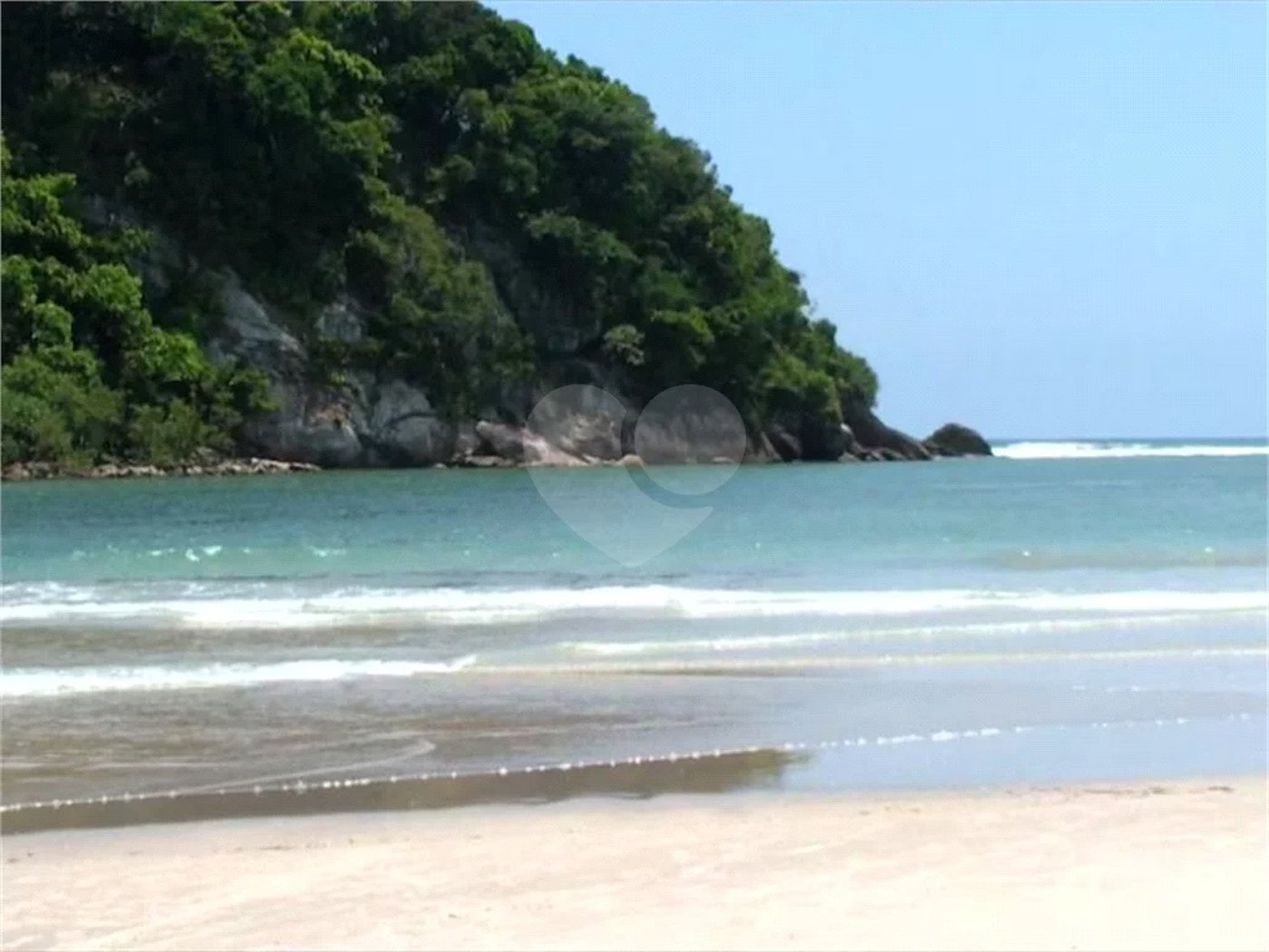 Casa à venda com 3 quartos, sendo 2 suítes, em Costa do Sol, Bertioga, SP