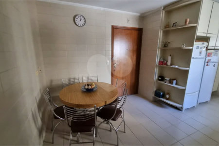 Apartamento a venda na Móoca
