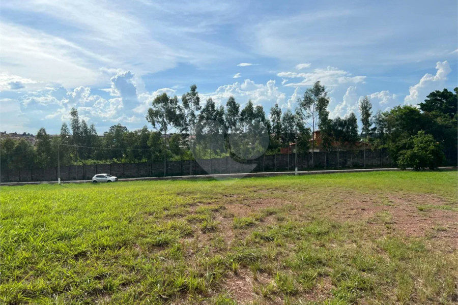 Terreno à venda em condomínio fechado na cidade de Piracicaba, no Condomínio Park Campestre II