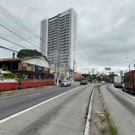 Área excelente para incorporadoras, ao lado do Metrô São Paulo-Morumbi.