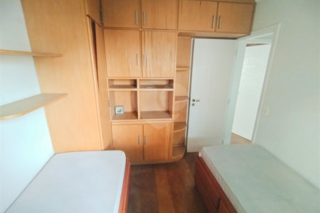 Apartamento na Saúde - 2 quartos com 1 suíte, varanda e 2 vagas