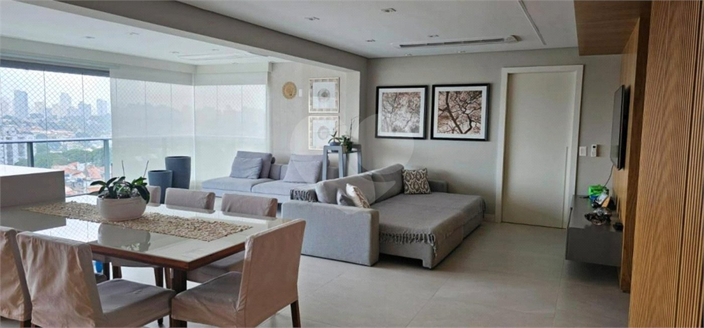 Apartamento 131 M2² vista LIVRE Vila Mariana SP 3 Suítes 4 banheiros 3 vagas escritório depósito e varanda gourmet integrada Aceita e estuda permuta