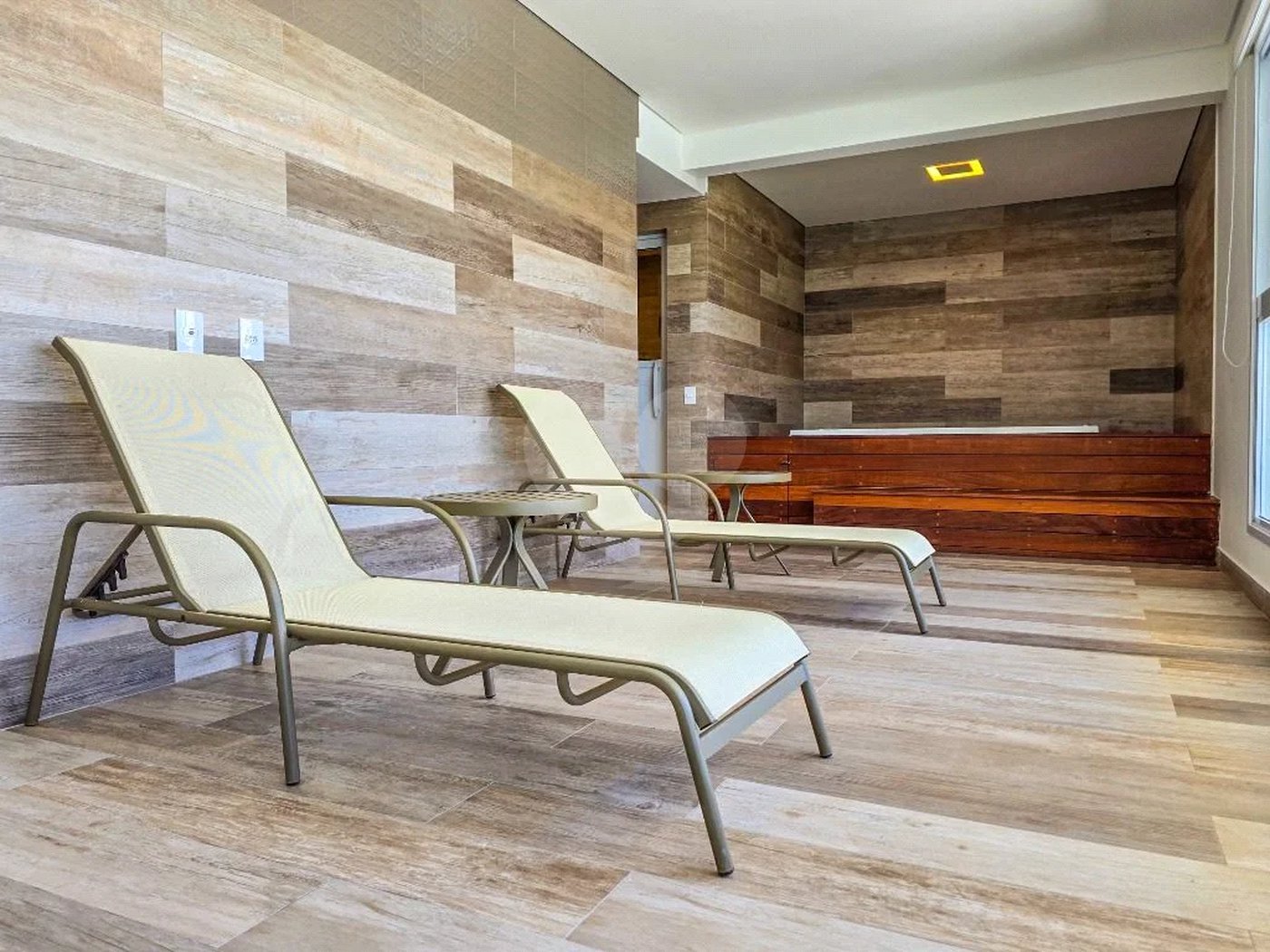 Apartamento à venda com 3 quartos, sendo 1 suíte,  em Maitinga, Bertioga, SP