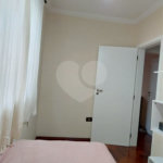 Casa com 324m², 4 dormitórios, sendo 1 suíte, 4 vagas, à venda no Jardim Las Vegas em Santo André.