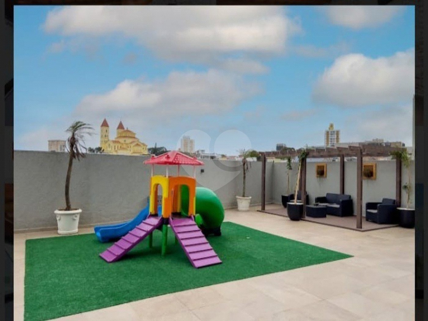 Apartamento com 120m² , 2 suítes , 2 vagas de garagem , à venda na Penha.