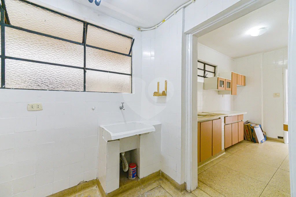 3 Quartos 0 Suites 2 Banheiros 0 Vagas 76 Área Útil 113 Área Total.