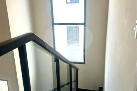 Excelente sobrado em condomínio fechado em Atibaia