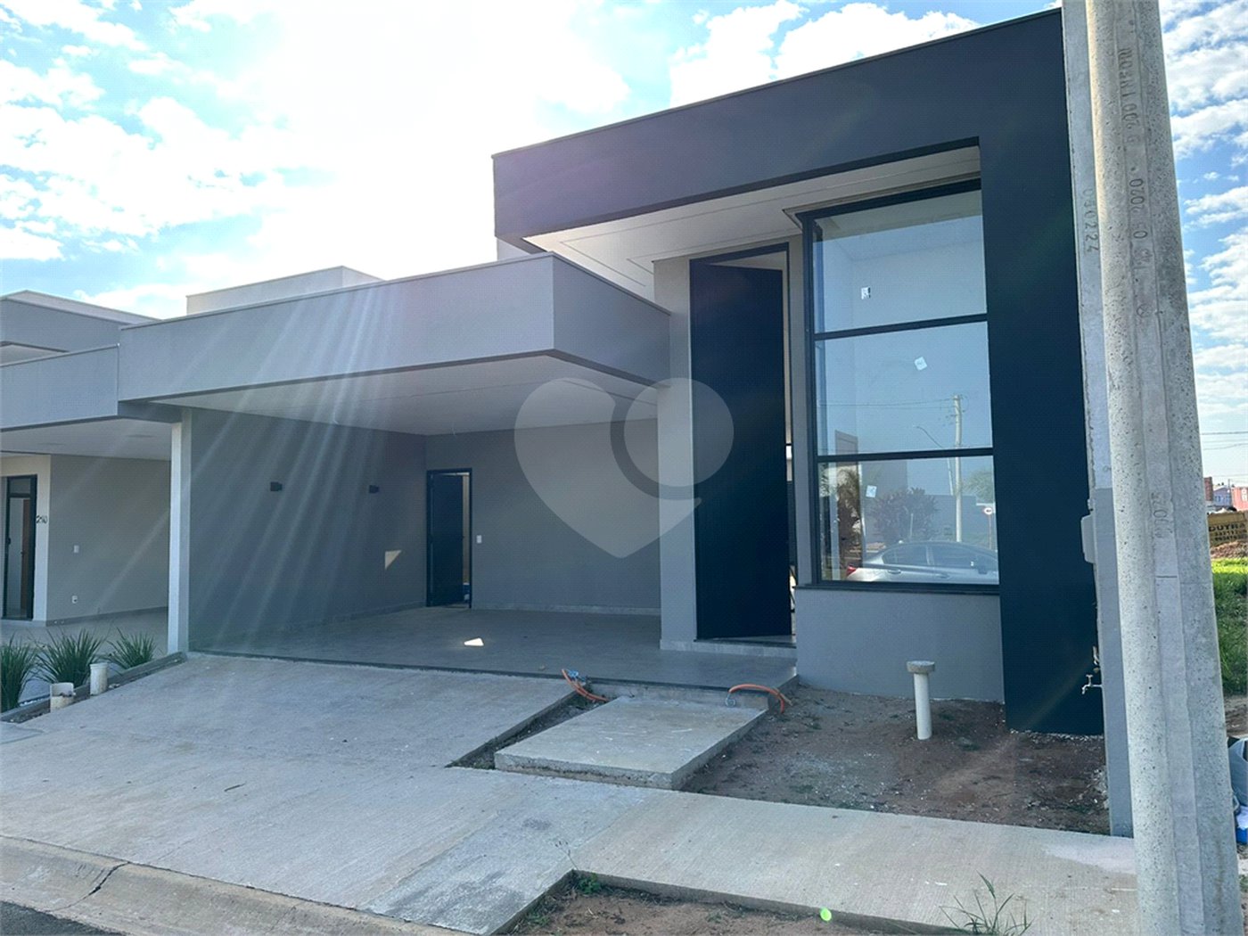 Casa a venda em São Carlos em condomínio fechado