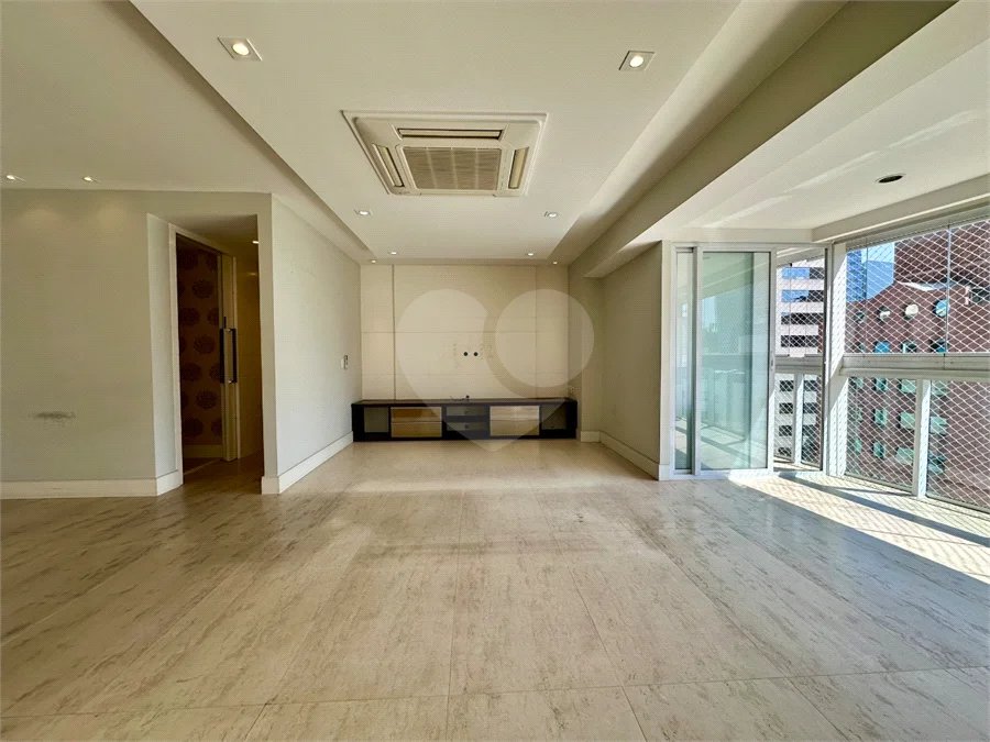 Apartamento para Locação na Vila Olímpia | 126 m² | 3 Suítes | 3 Vagas