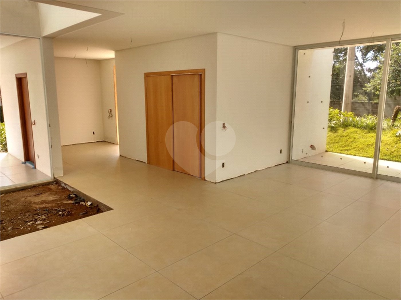 Casa em Construção no Condomínio de alto padrão Dahma III