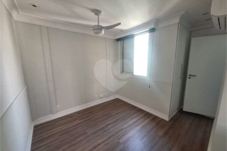 Apartamento para locação com 2 dormitórios, sendo 1 suíte com 02 vagas, totalmente climatizado nos 3 ambientes