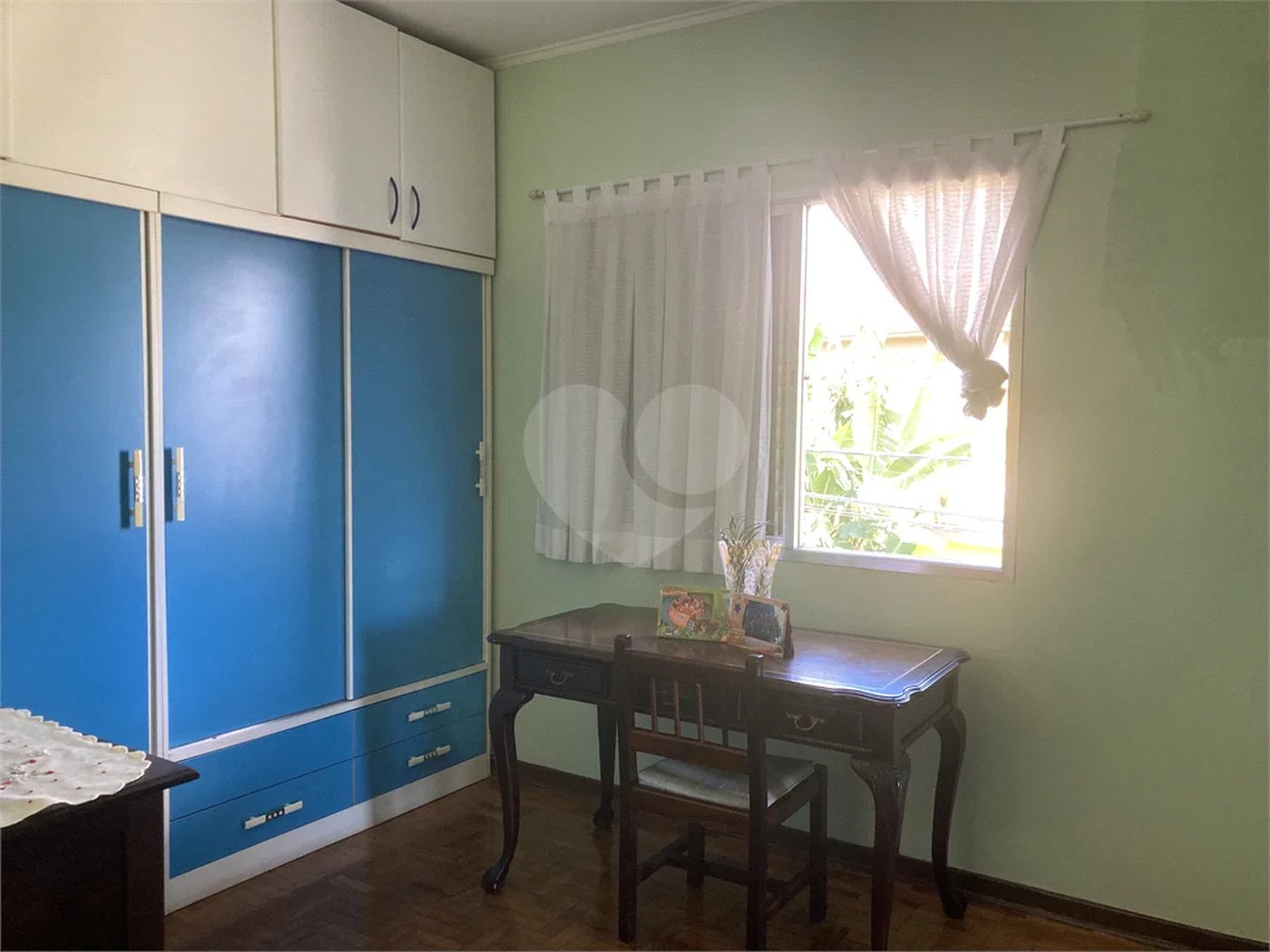 Casa com 4 dormitórios na Saúde.